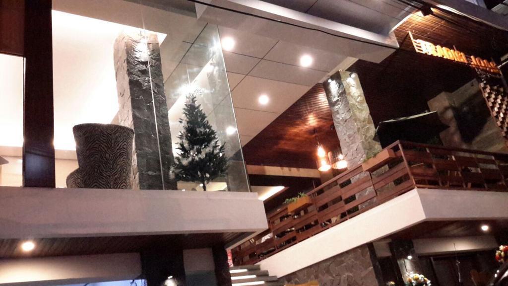 Biz Hotel City Center Амбон Екстер'єр фото